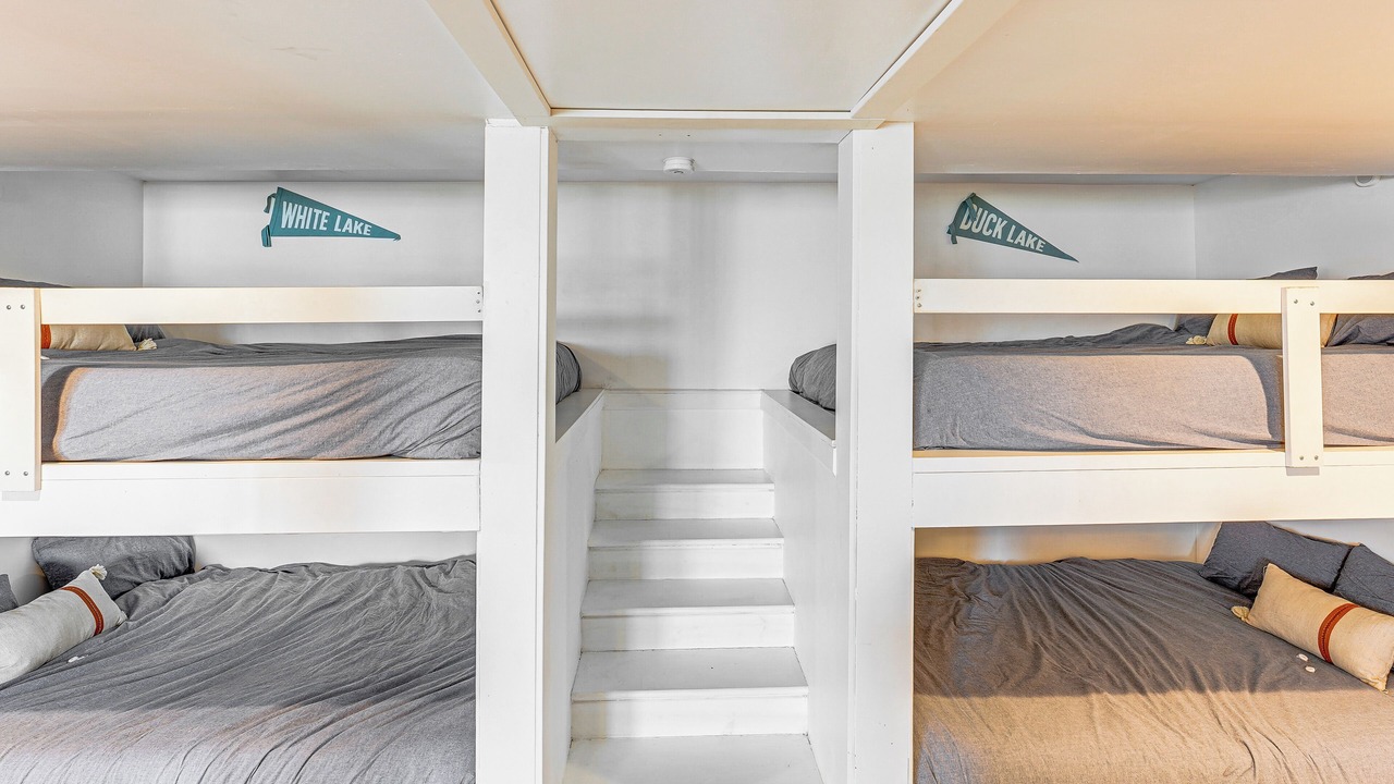Photo of Bedroom in Whitehall