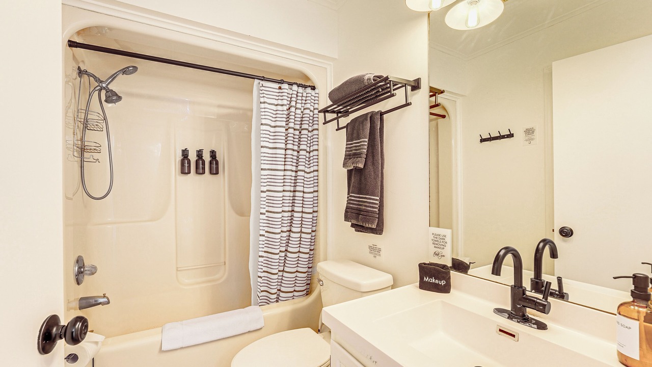 Photo of Bathroom in Whitehall