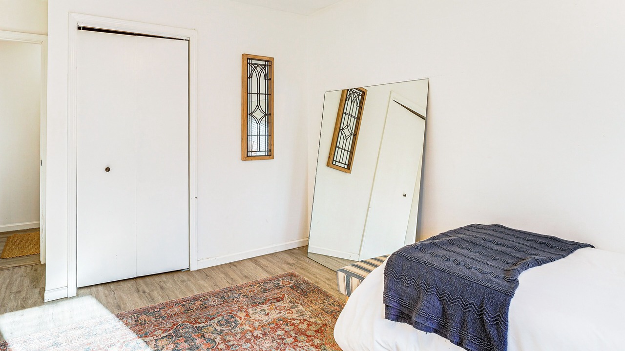 Photo of Bedroom in Whitehall