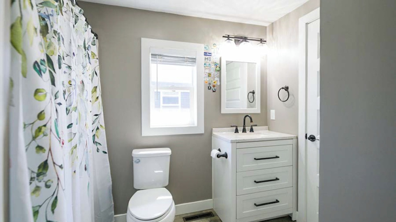 Photo of Bathroom in Trufant