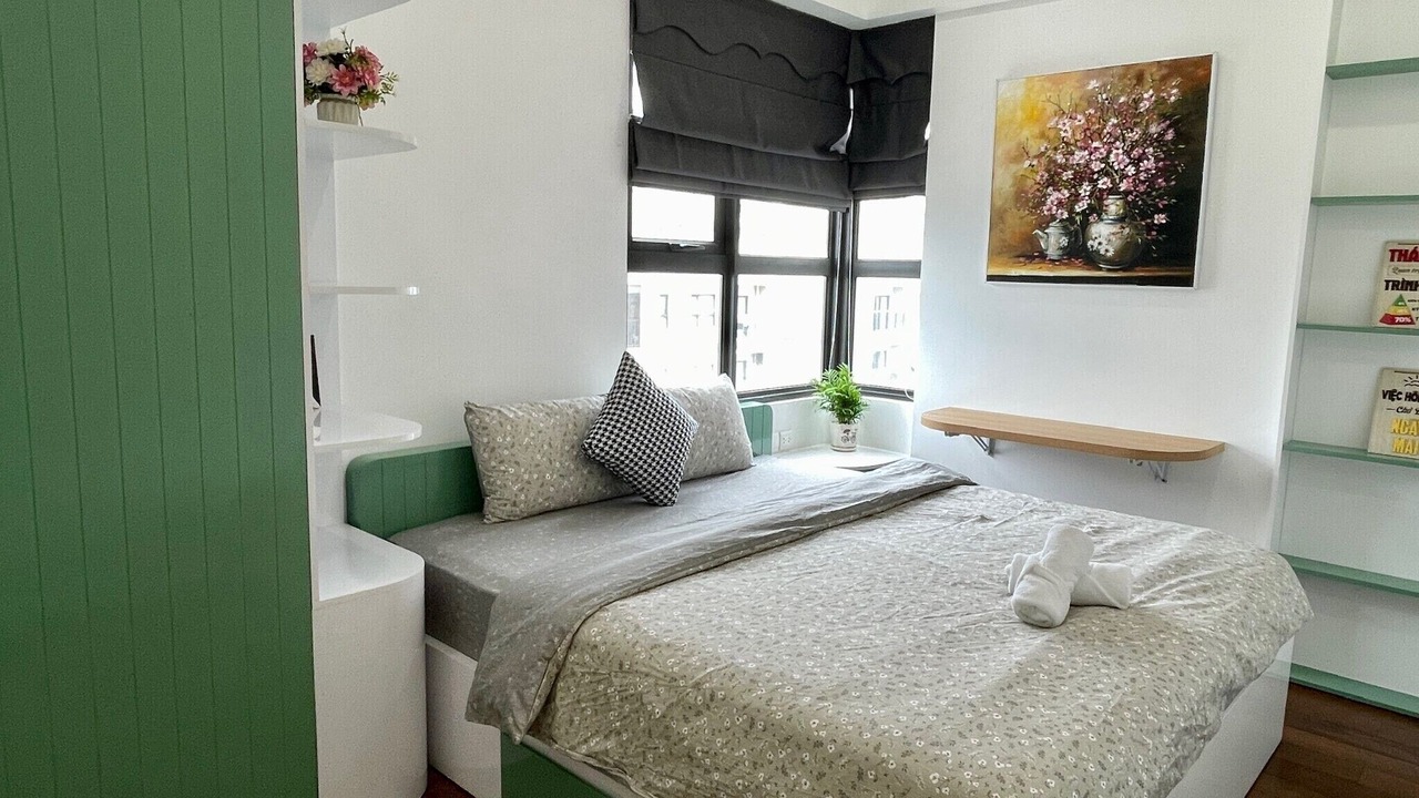 Photo of Bedroom in Trung Hoa Nhan Chinh