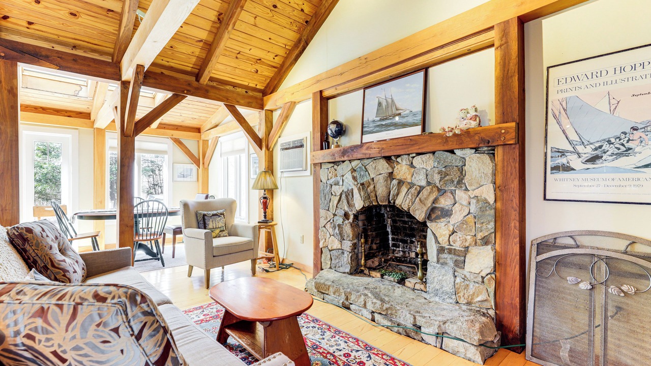 Photo of Livingroom in Ledyard