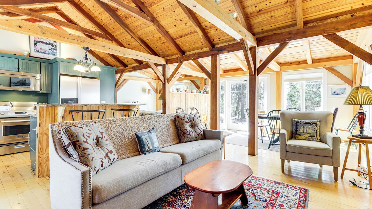 Photo of Livingroom in Ledyard