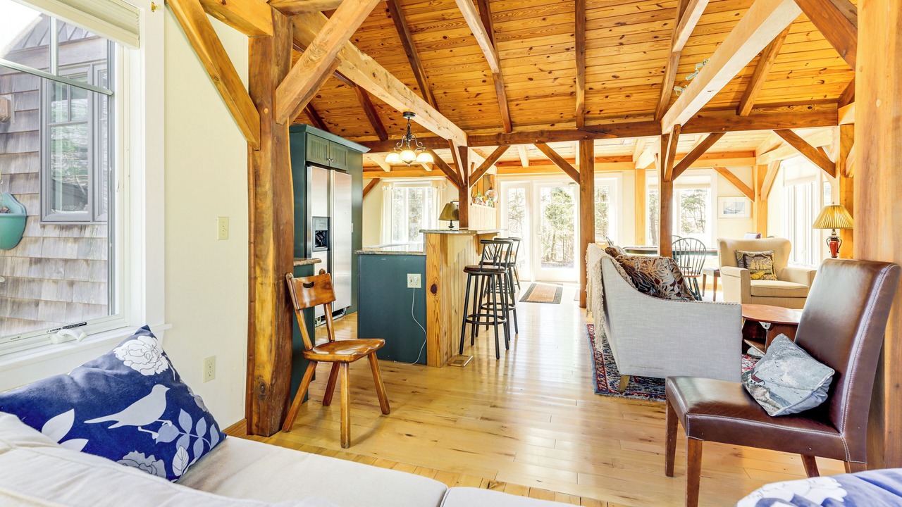 Photo of Livingroom in Ledyard