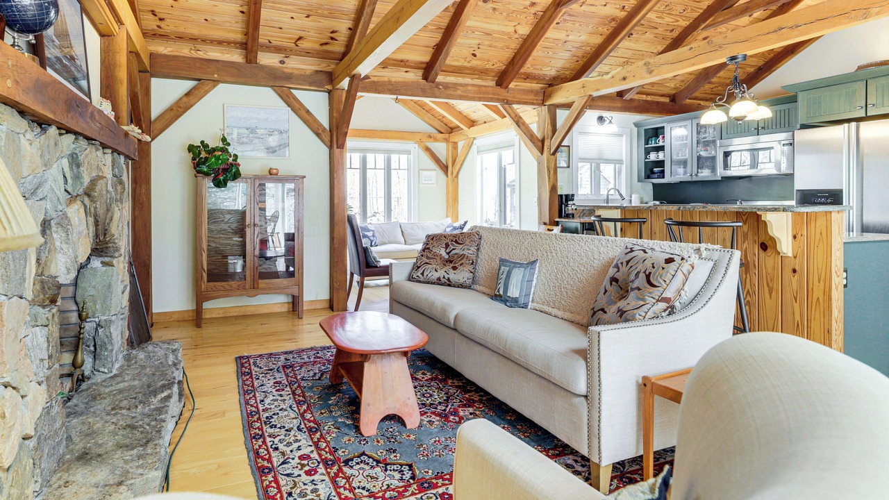 Photo of Livingroom in Ledyard
