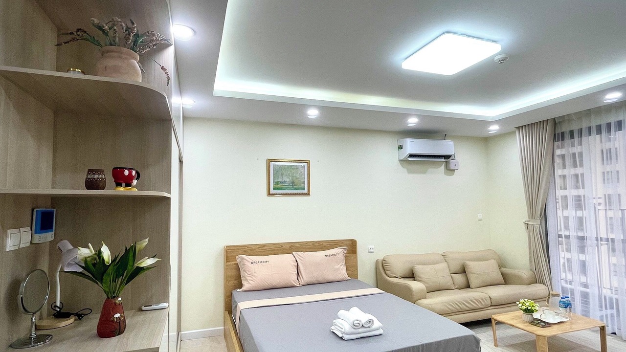 Photo of Bedroom in Trung Hoa Nhan Chinh
