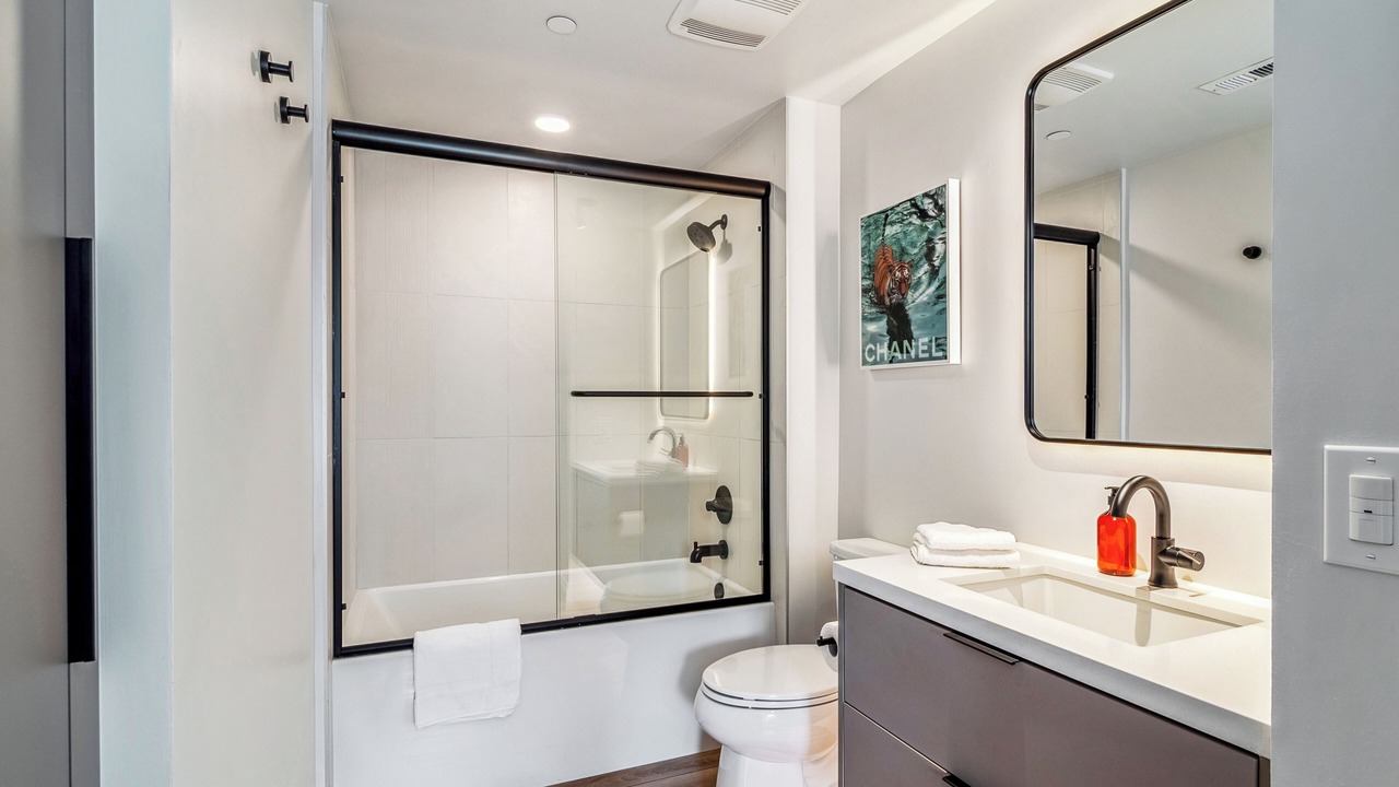 Photo of Bathroom in Del Rey