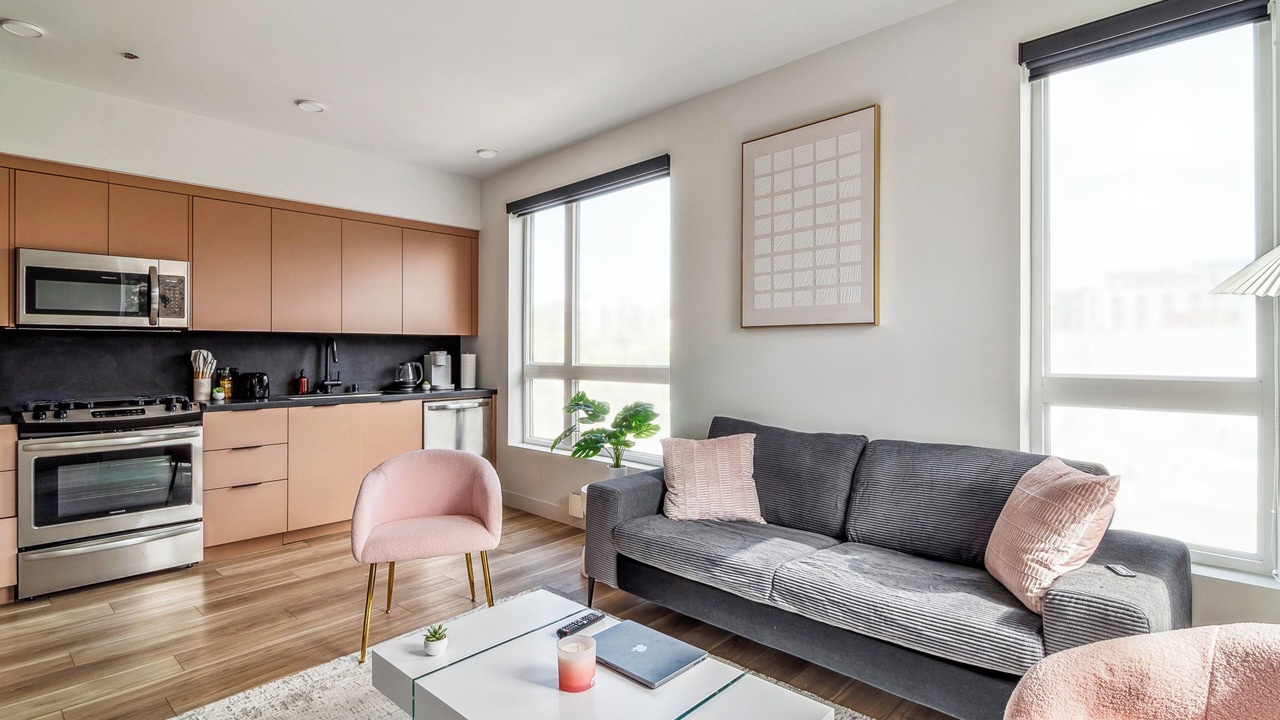 Photo of Livingroom in Del Rey