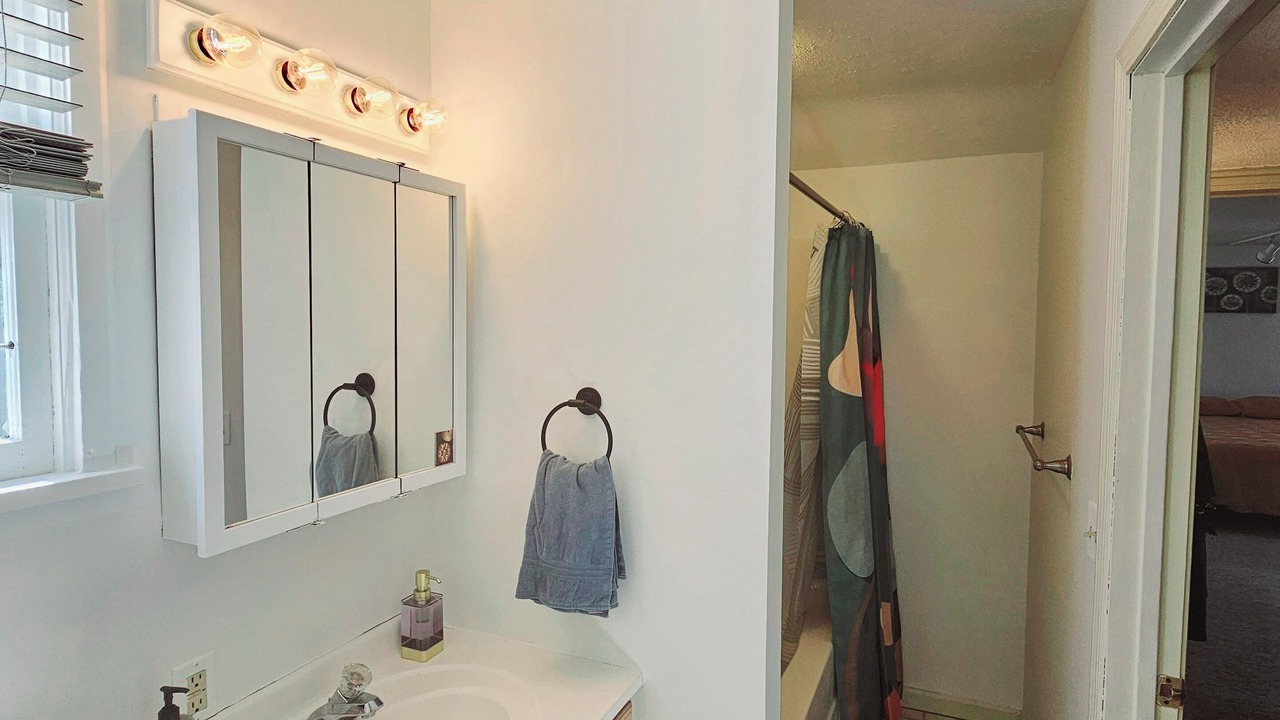 Photo of Bathroom in Midway