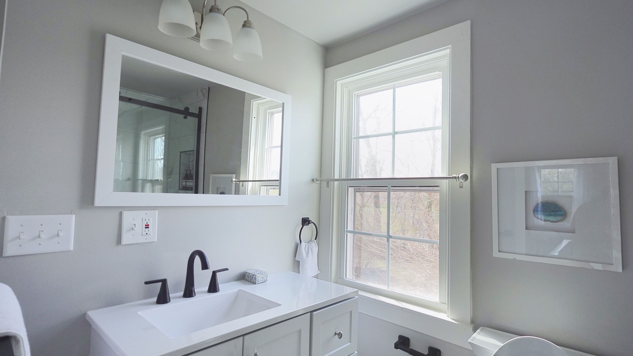 Photo of Bathroom in Maple Hill