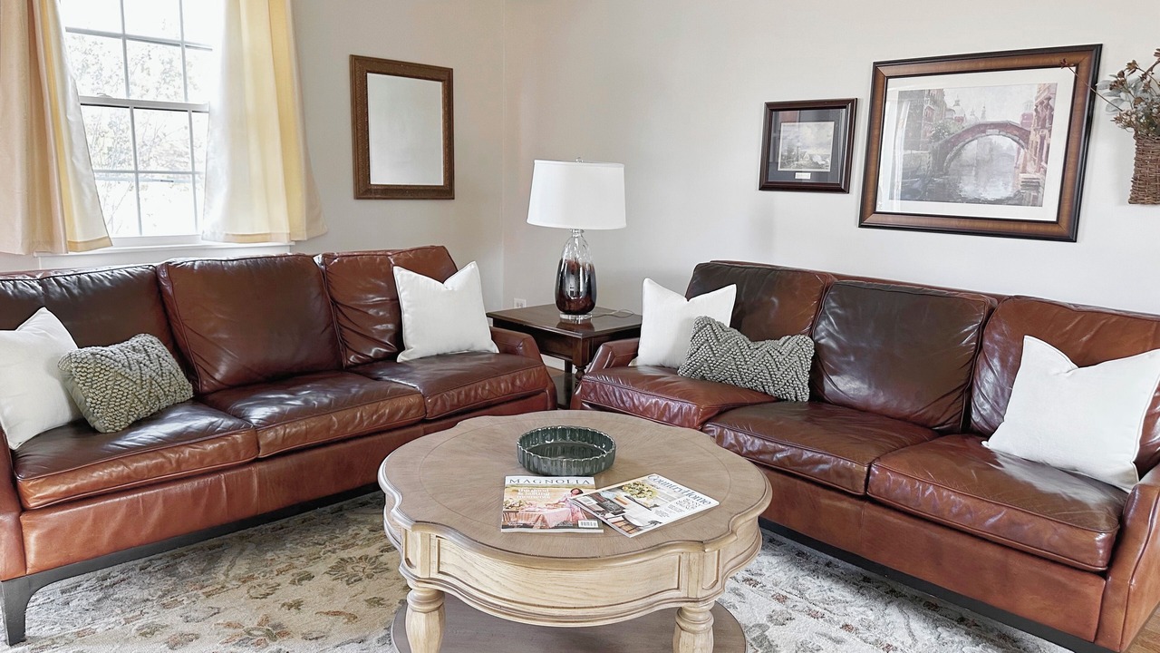 Photo of Livingroom in Maple Hill