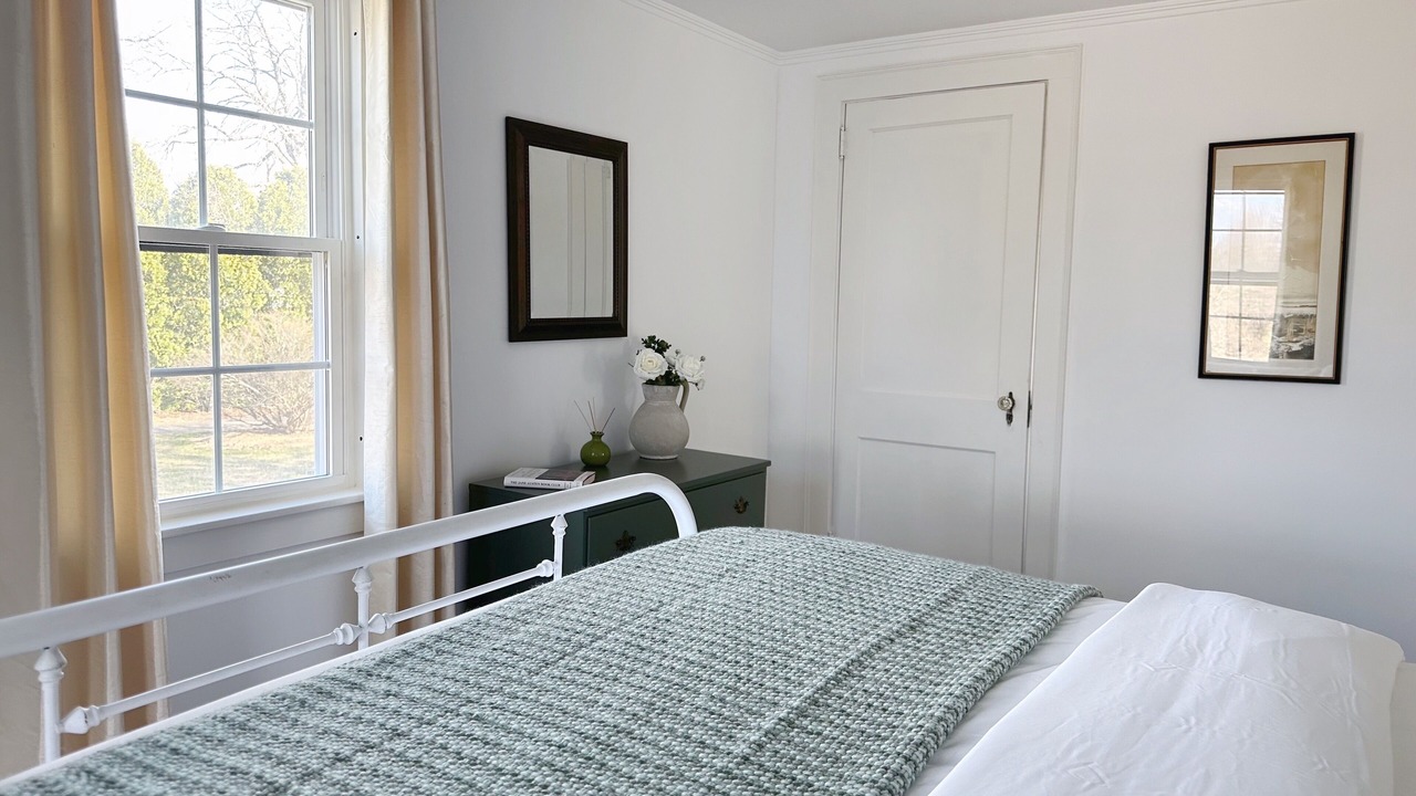 Photo of Bedroom in Maple Hill