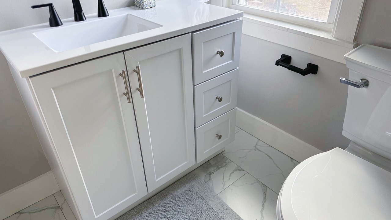 Photo of Bathroom in Maple Hill