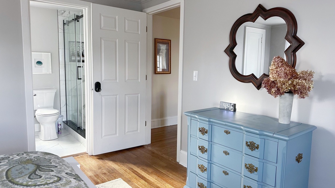 Photo of Bedroom in Maple Hill