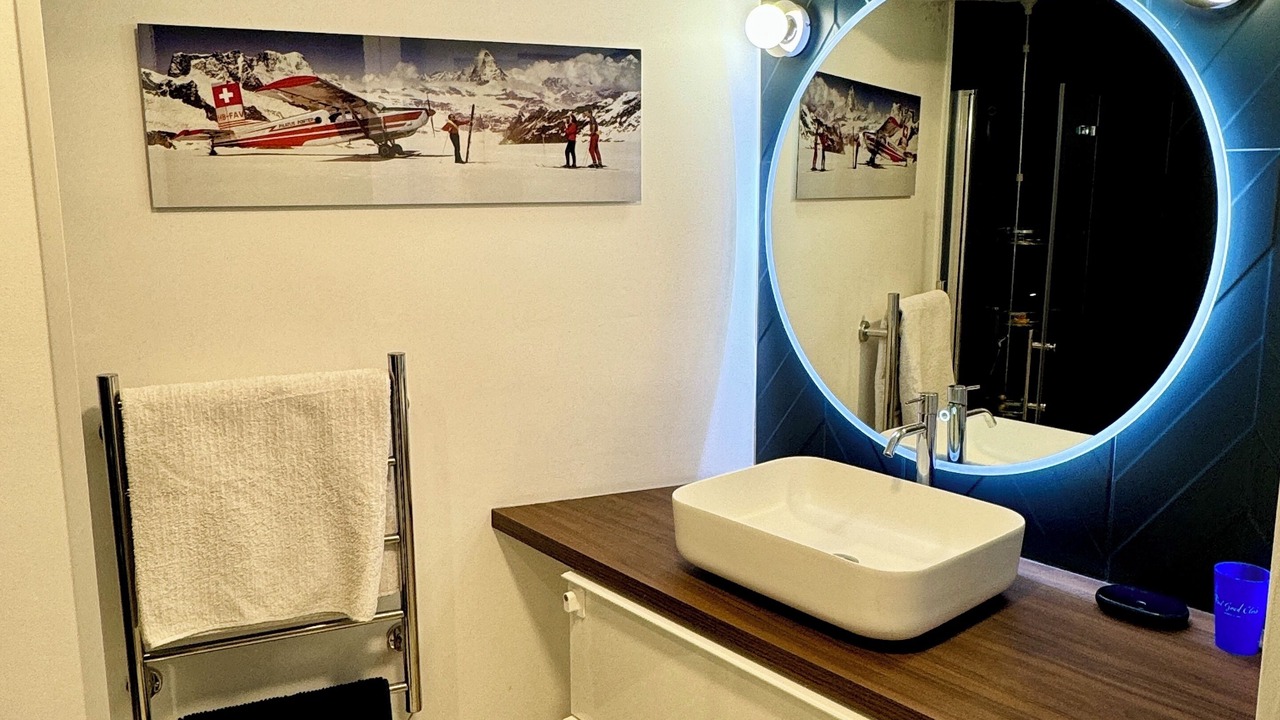 Photo of Bathroom in Oullins