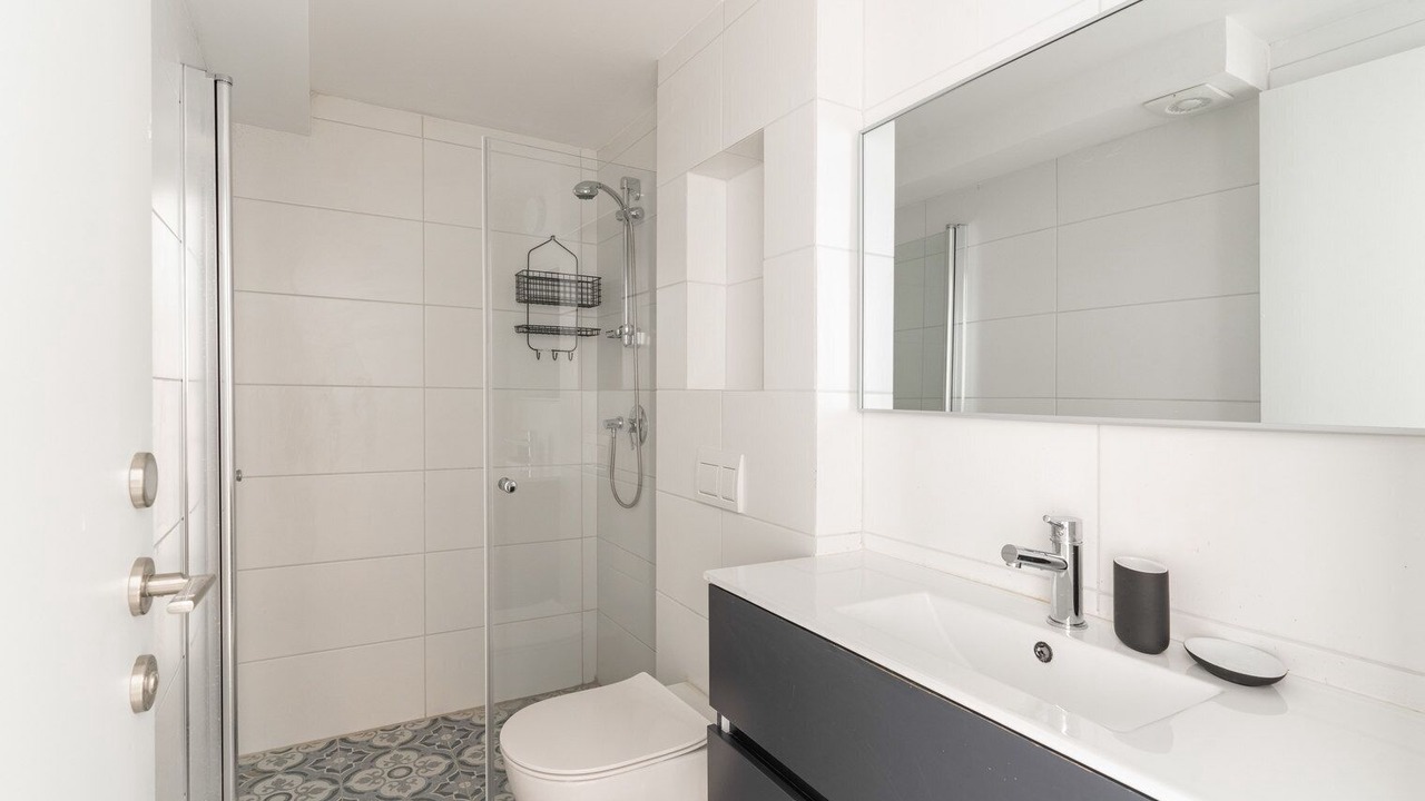 Photo of Bathroom in Florentin
