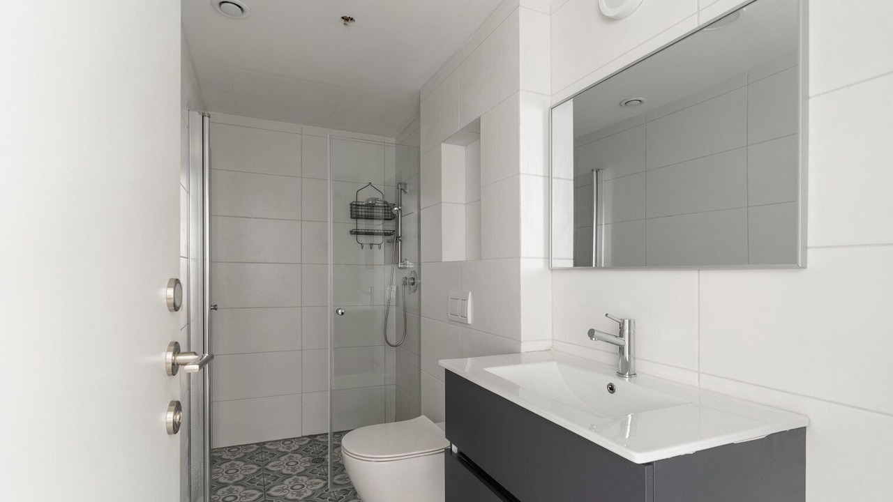 Photo of Bathroom in Florentin
