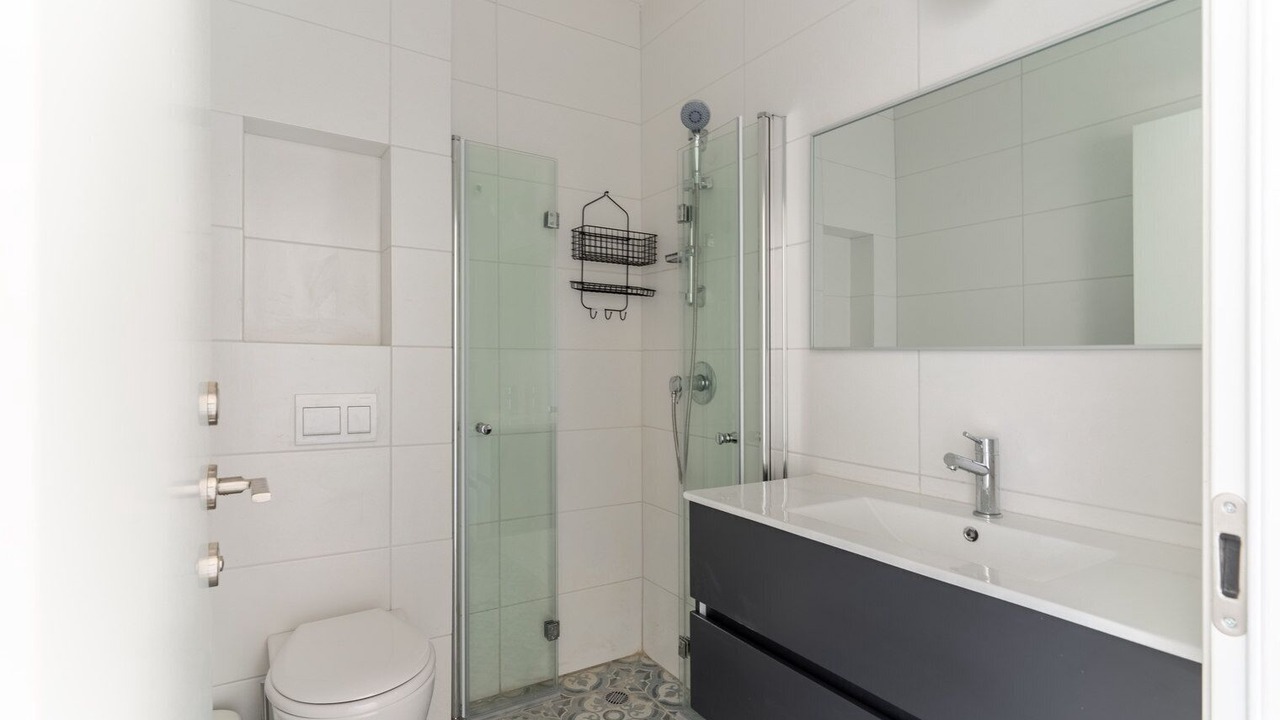 Photo of Bathroom in Florentin