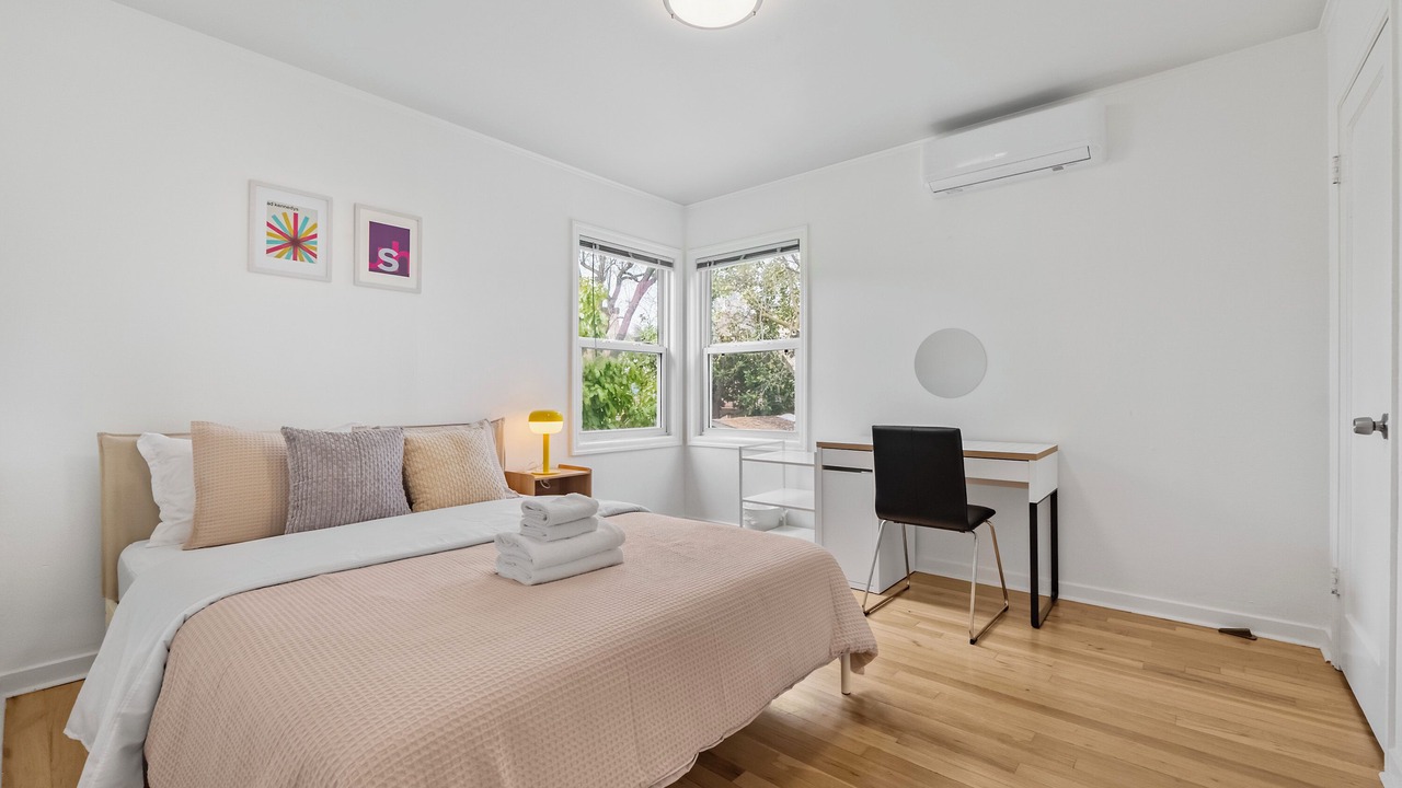 Photo of Bedroom in Redwood City