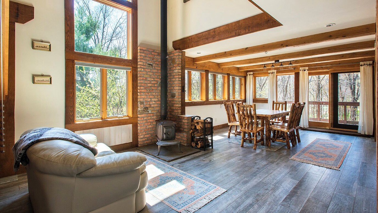 Photo of Livingroom in New Paltz