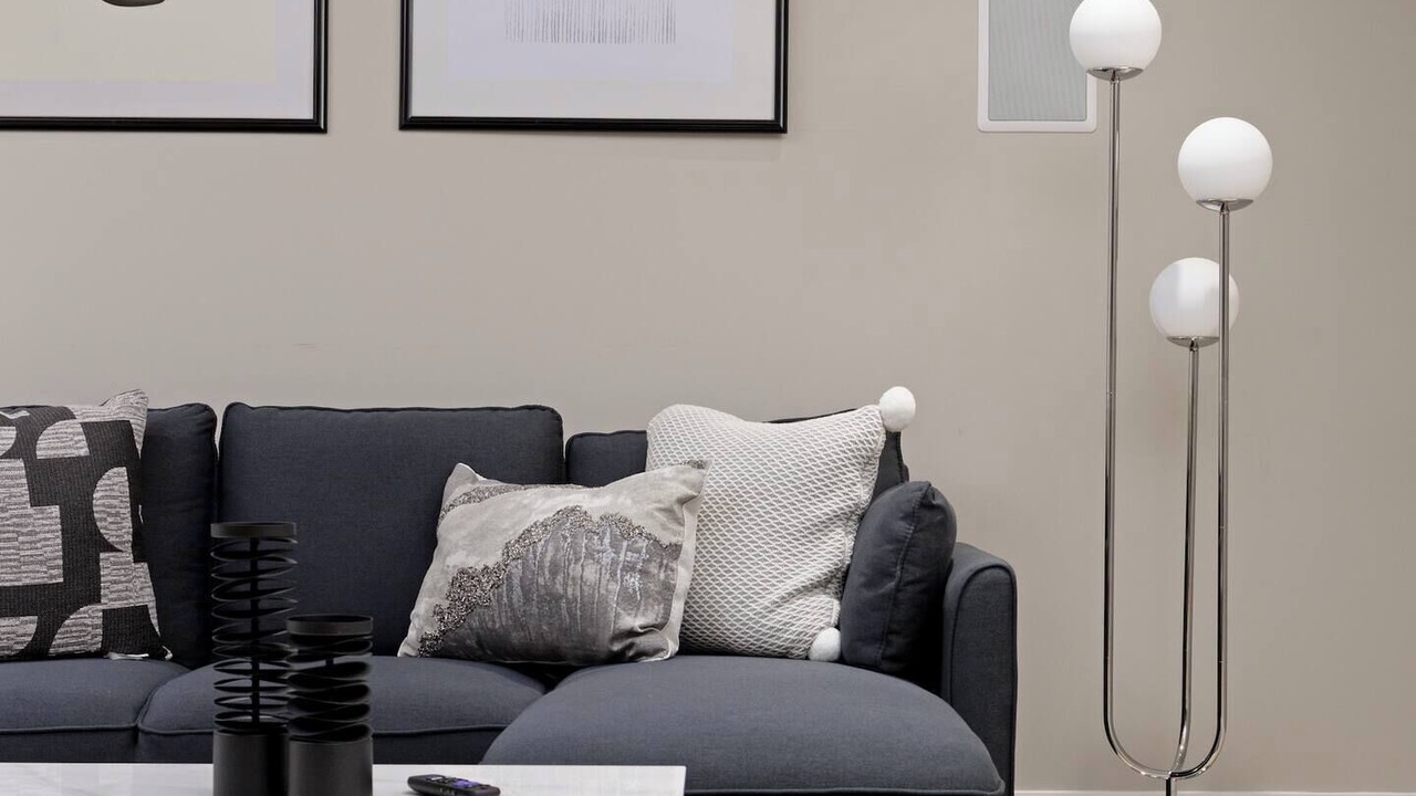 Photo of Livingroom in Lower Lonsdale
