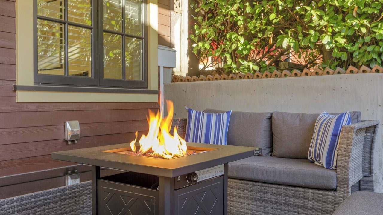 Photo of Patio Balcony in Lower Lonsdale
