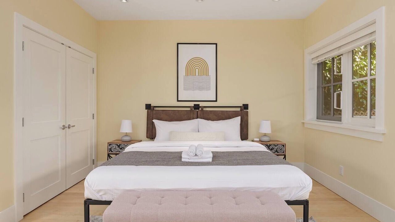Photo of Bedroom in Lower Lonsdale