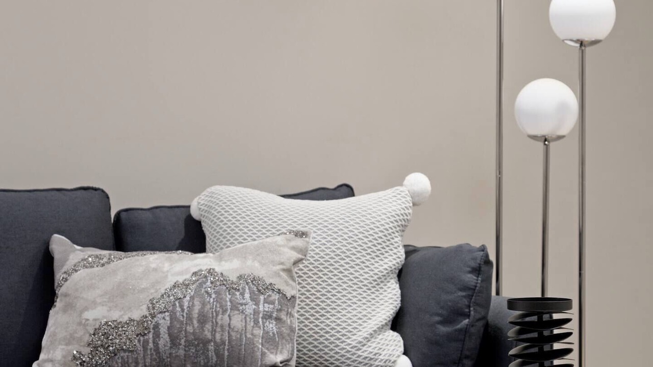 Photo of Livingroom in Lower Lonsdale