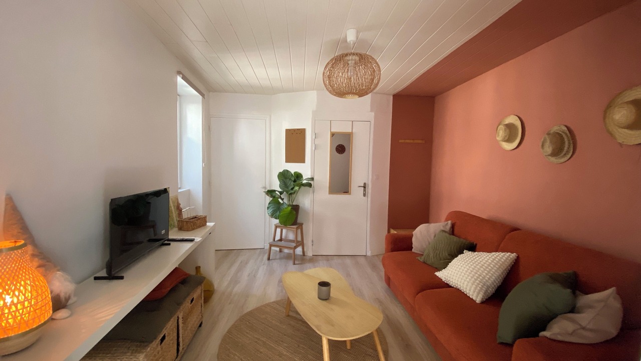 Photo of Livingroom in Bourg-Saint-Andeol