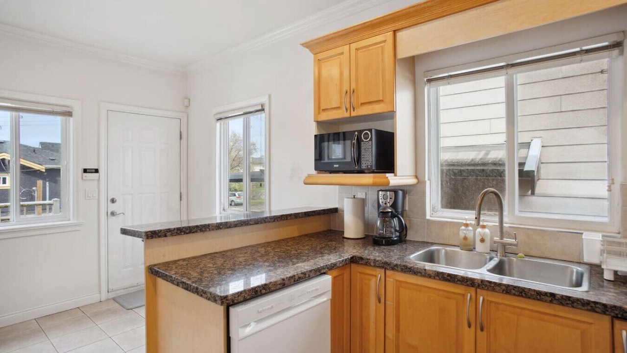 Photo of Kitchen in Sunset