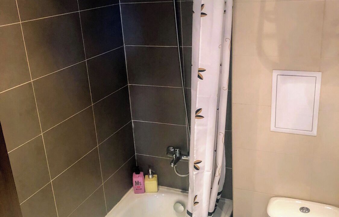 Photo of Bathroom in Shiligarnika