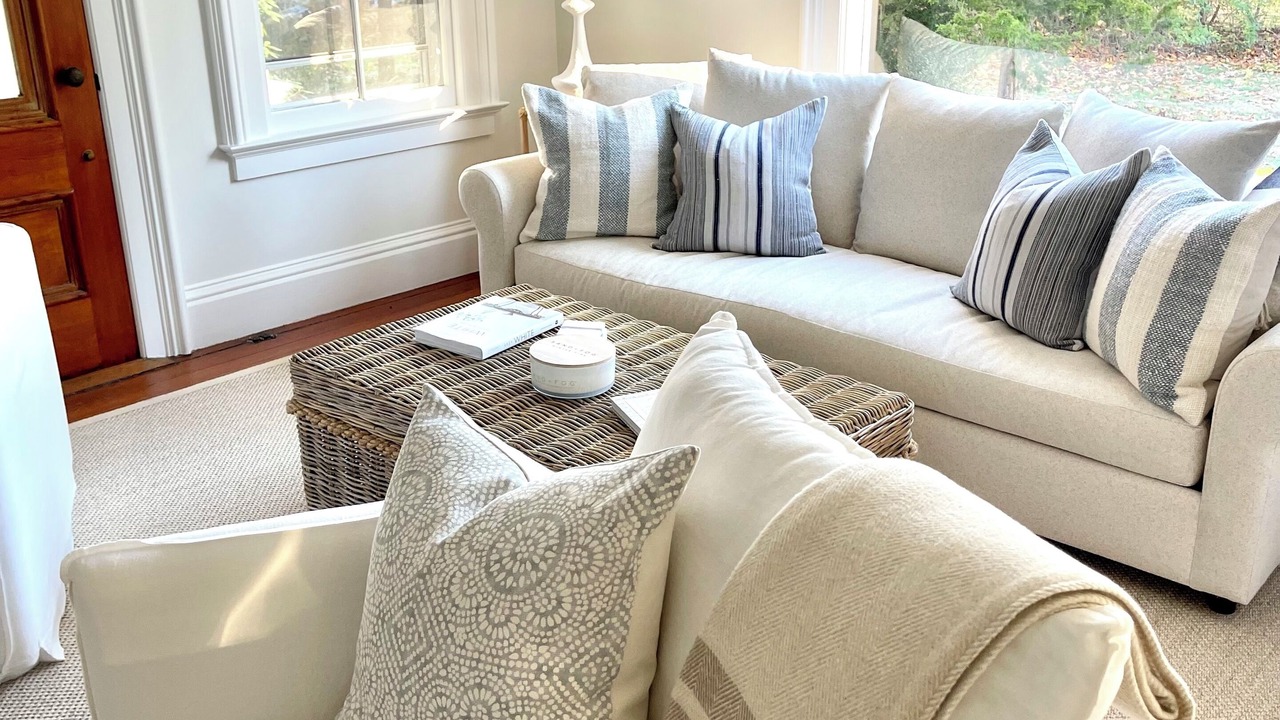 Photo of Livingroom in Westbrook Center