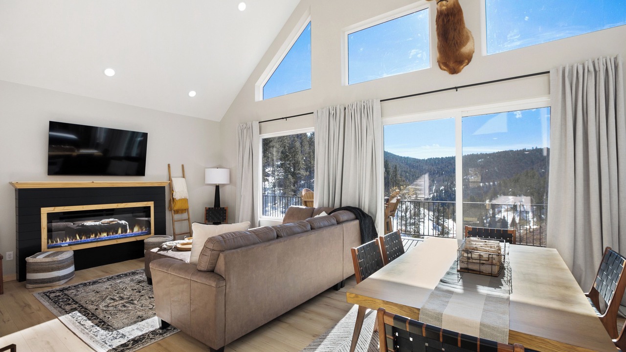 Photo of Livingroom in Rainbow Valley