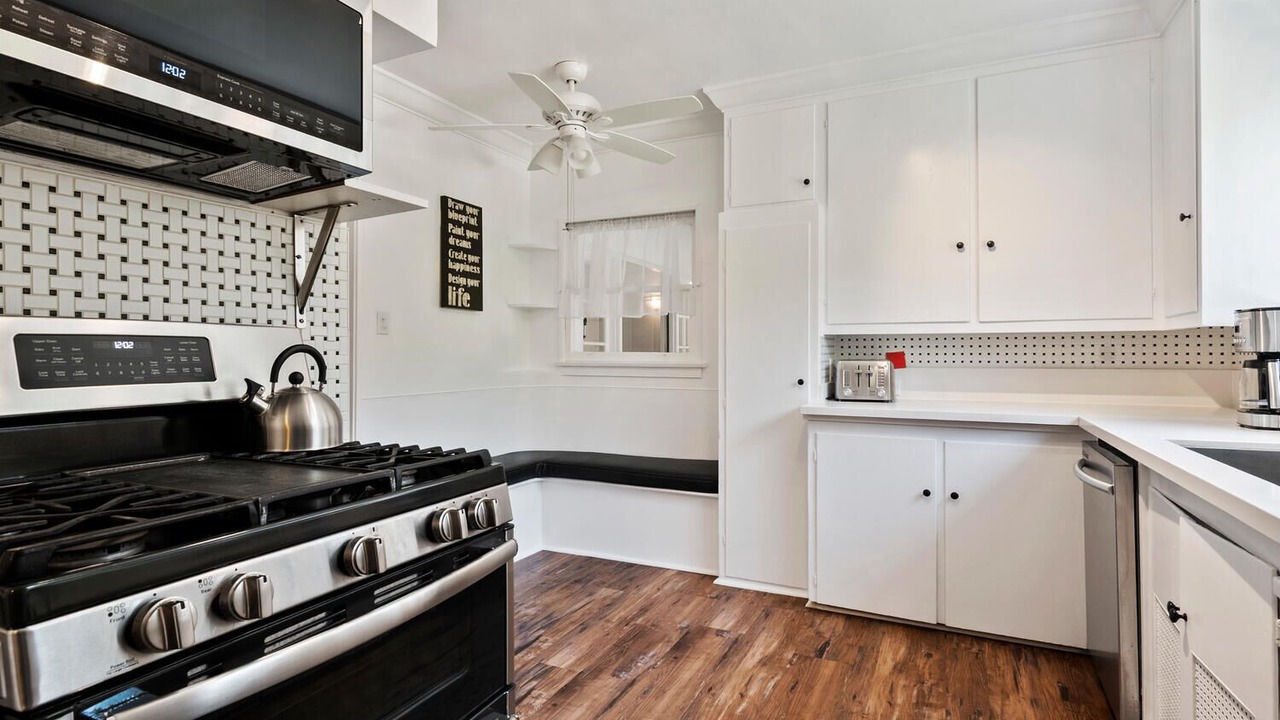 Photo of Kitchen in Valley Village