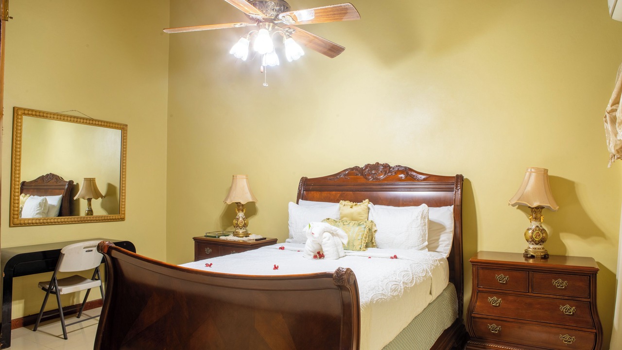 Photo of Bedroom in Plantation Village