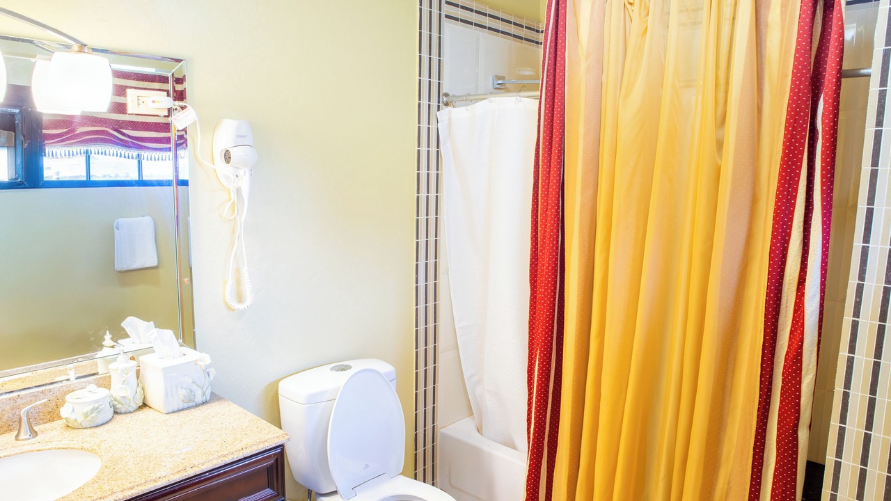 Photo of Bathroom in Plantation Village