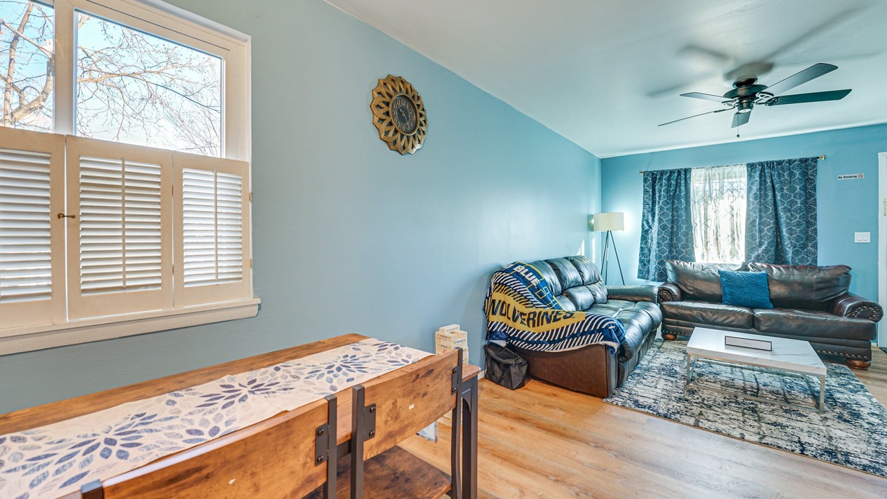 Photo of Livingroom in Mitchell