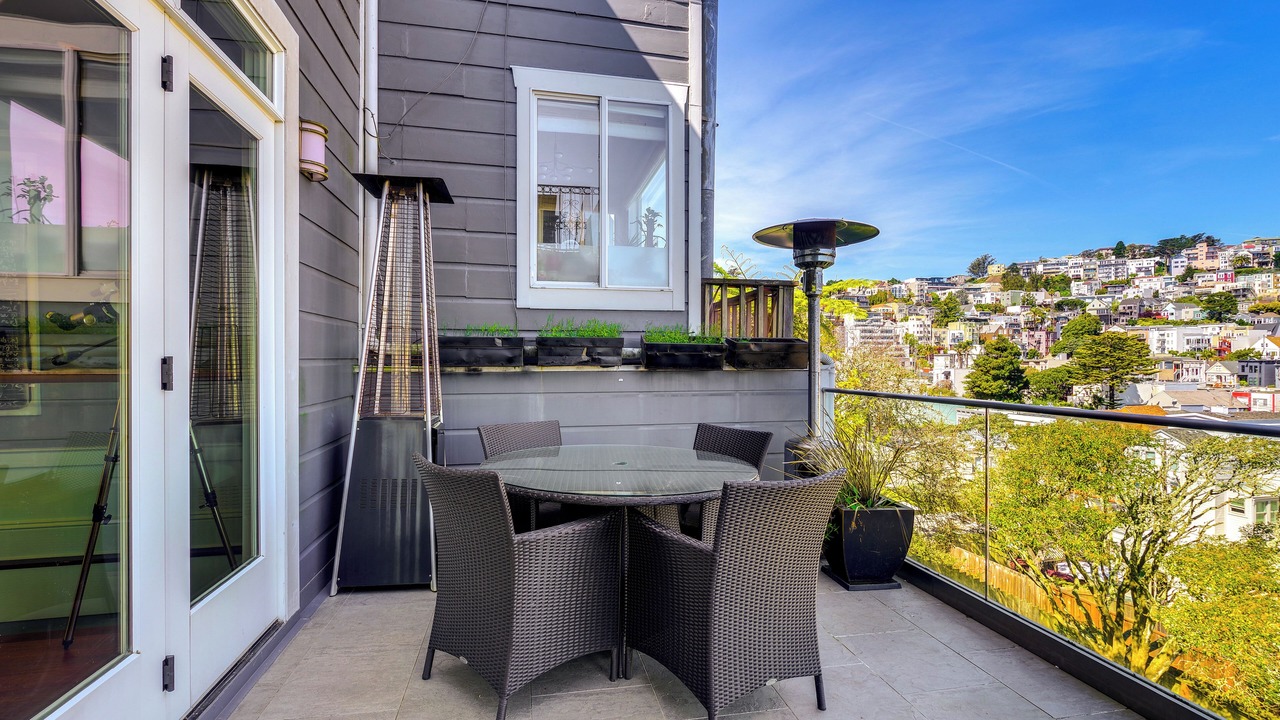 Photo of Outdoor in Eureka Valley