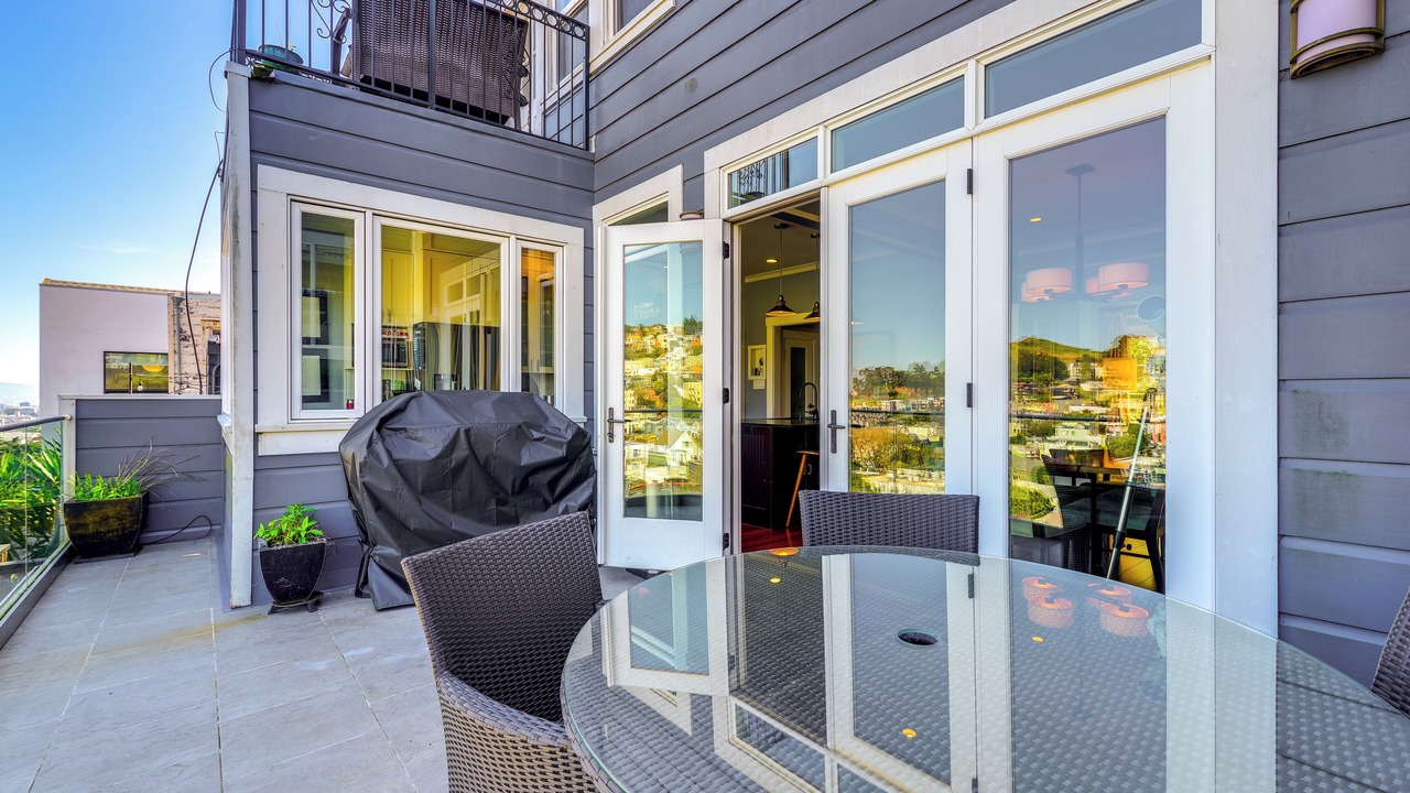 Photo of Outdoor in Eureka Valley