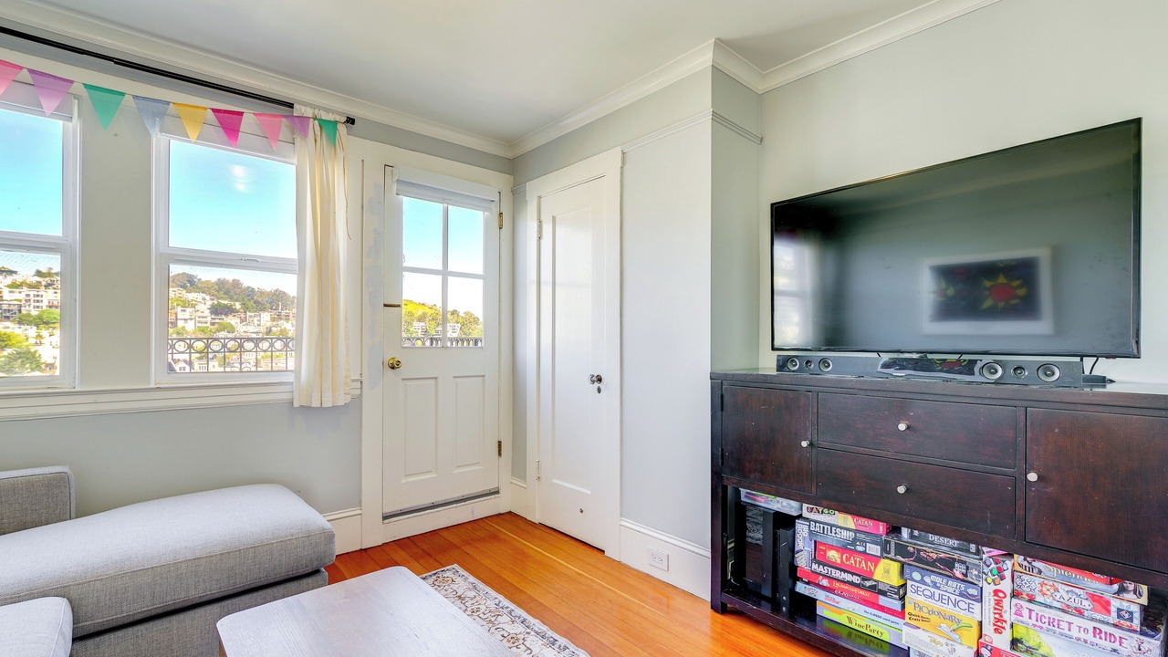 Photo of Livingroom in Eureka Valley