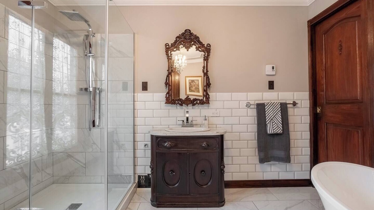 Photo of Bathroom in Cookshire-Eaton