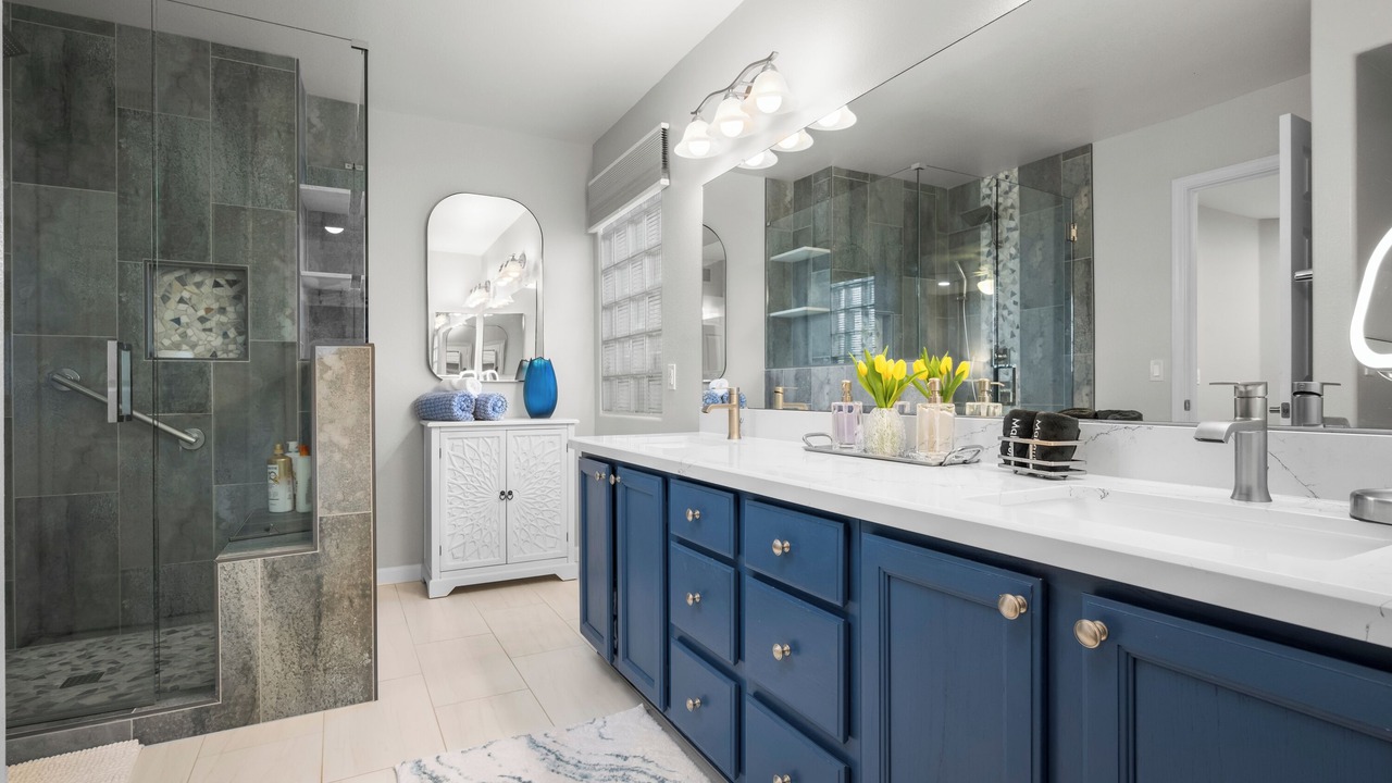 Photo of Bathroom in Red Mountain Ranch