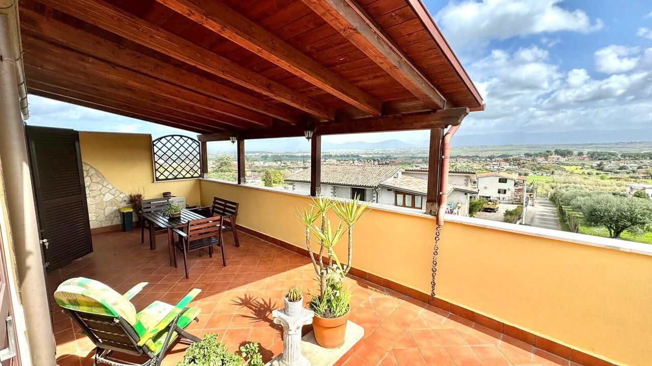Photo of Patio Balcony in Borghesiana