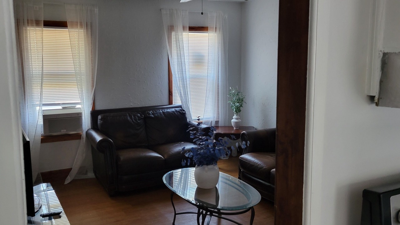 Photo of Livingroom in Thompsonville