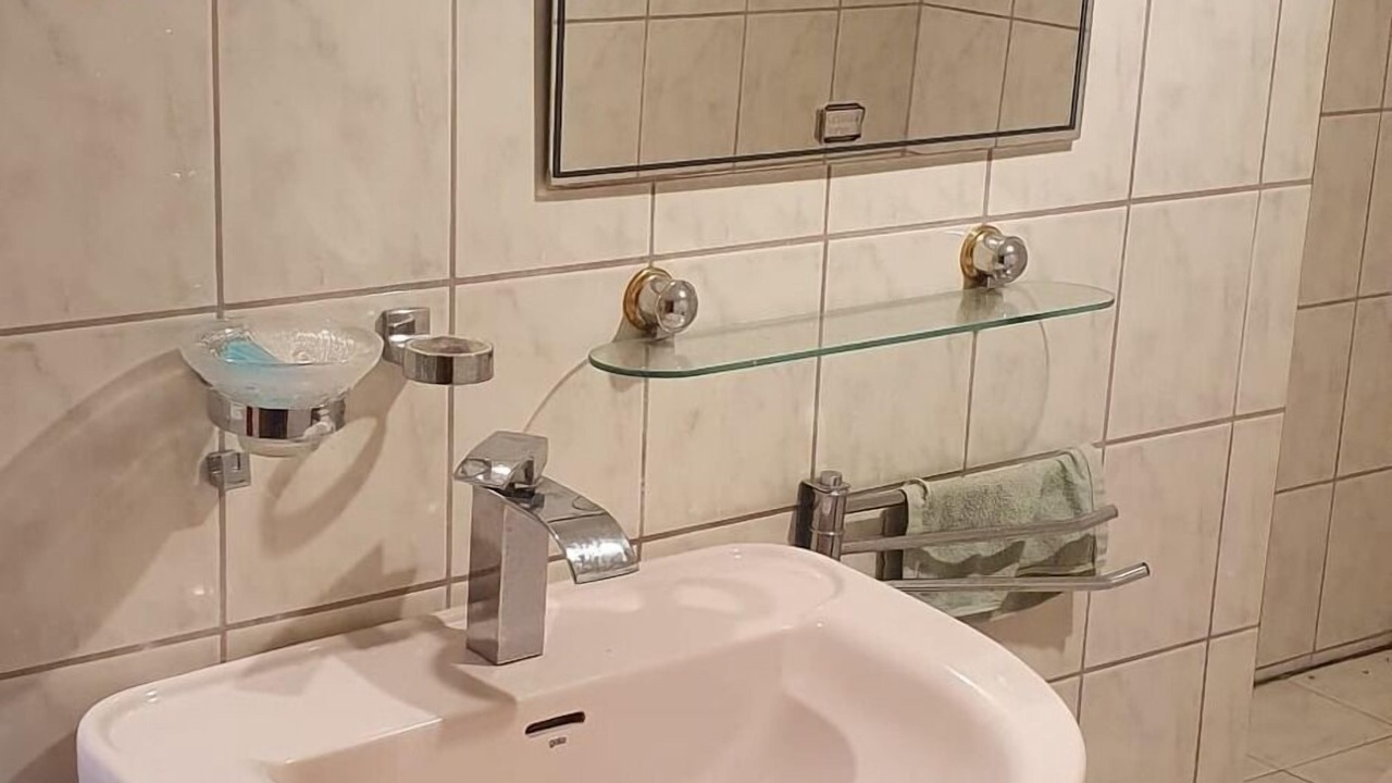 Photo of Bathroom in Thumirnicht