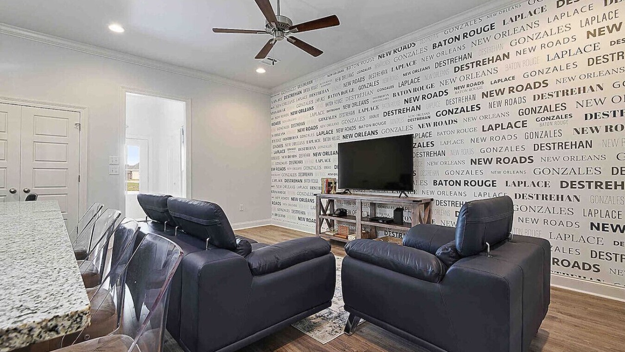Photo of Livingroom in Highlands - Perkins