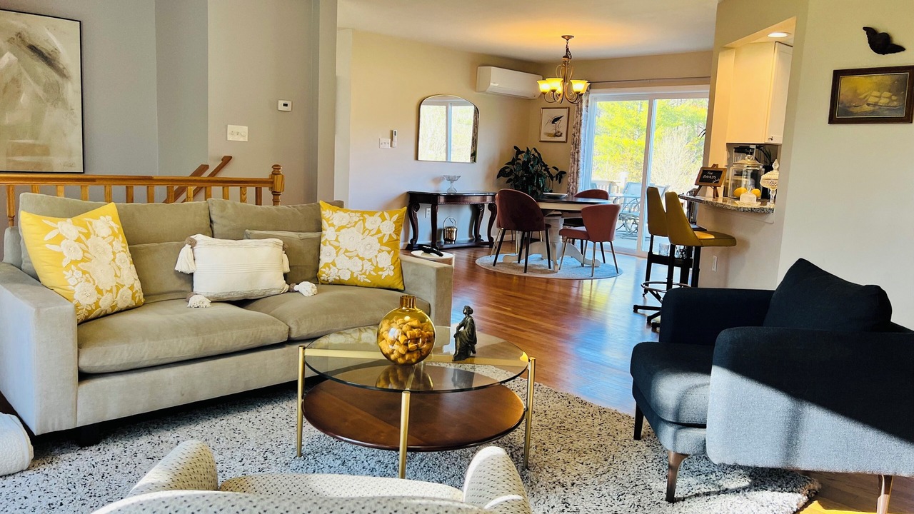 Photo of Livingroom in Accord