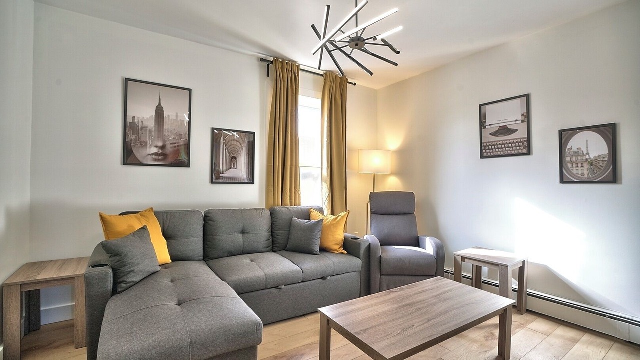 Photo of Livingroom in Sherbrooke