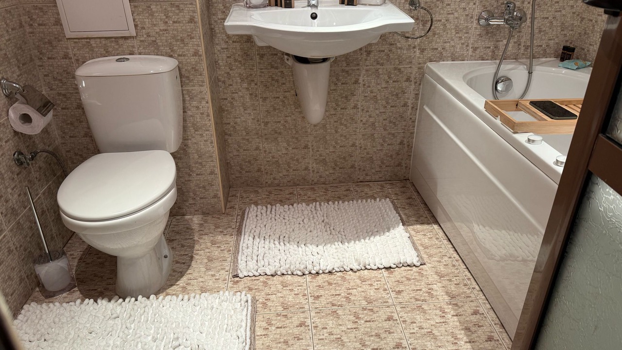 Photo of Bathroom in Shiligarnika