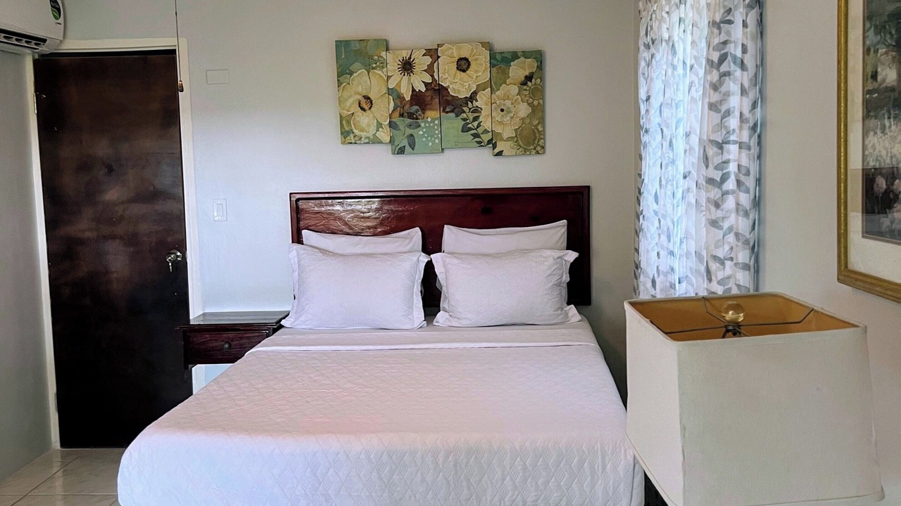 Photo of Bedroom in West End